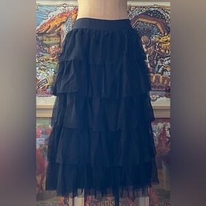 On 34th black tiered tulle skirt size Large